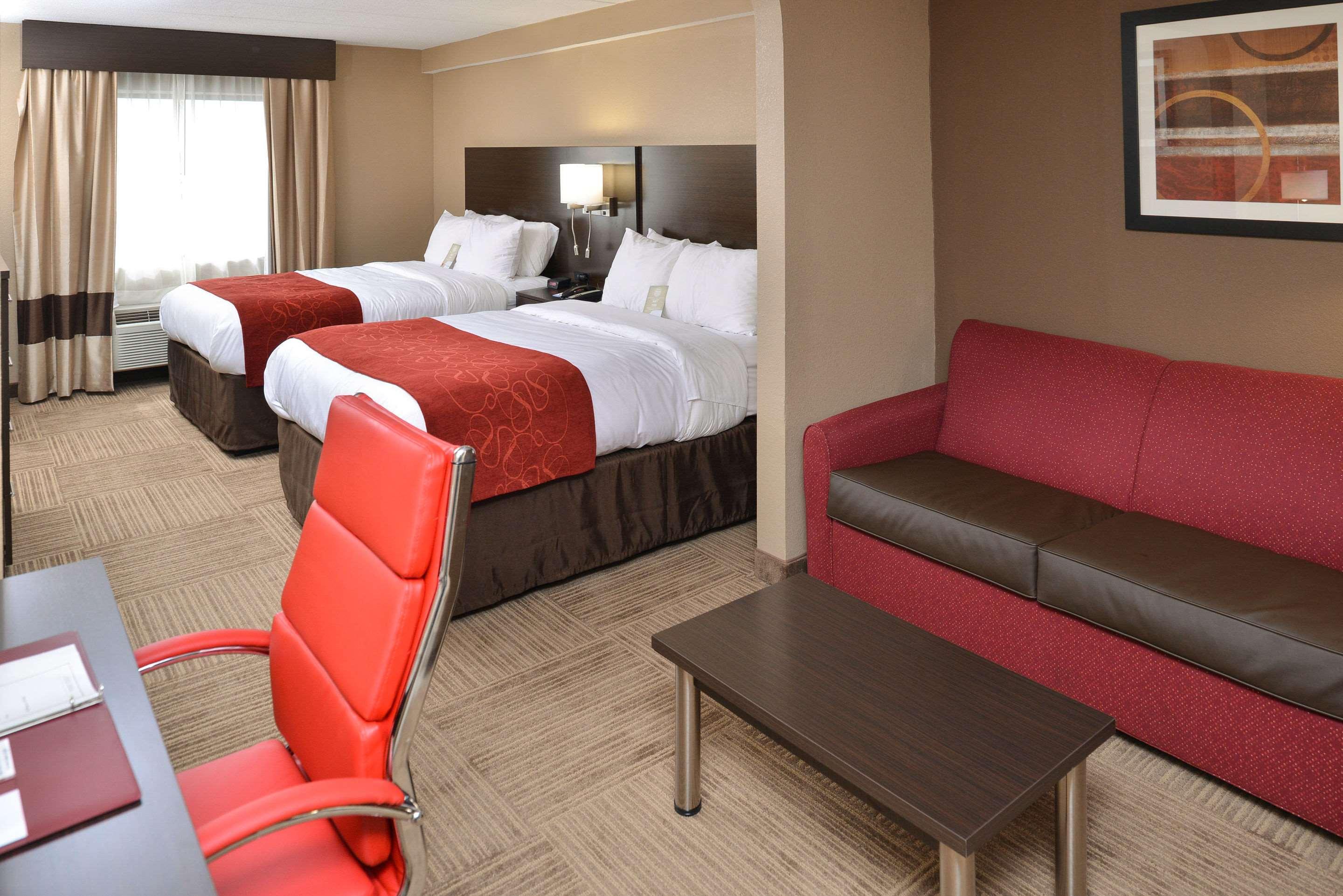 Comfort Suites Columbus Buitenkant foto