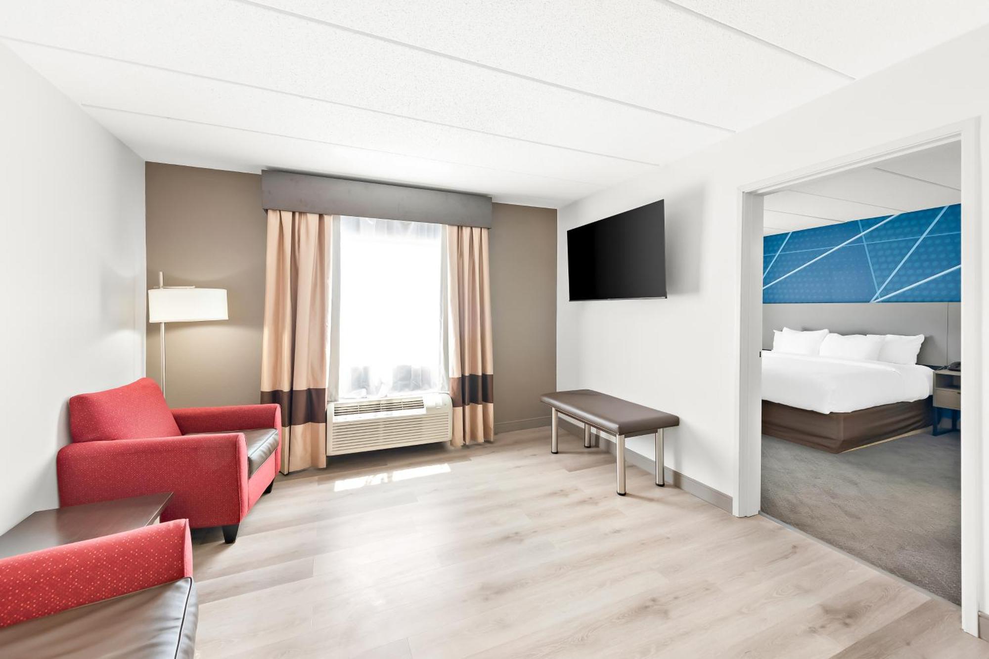 Comfort Suites Columbus Buitenkant foto