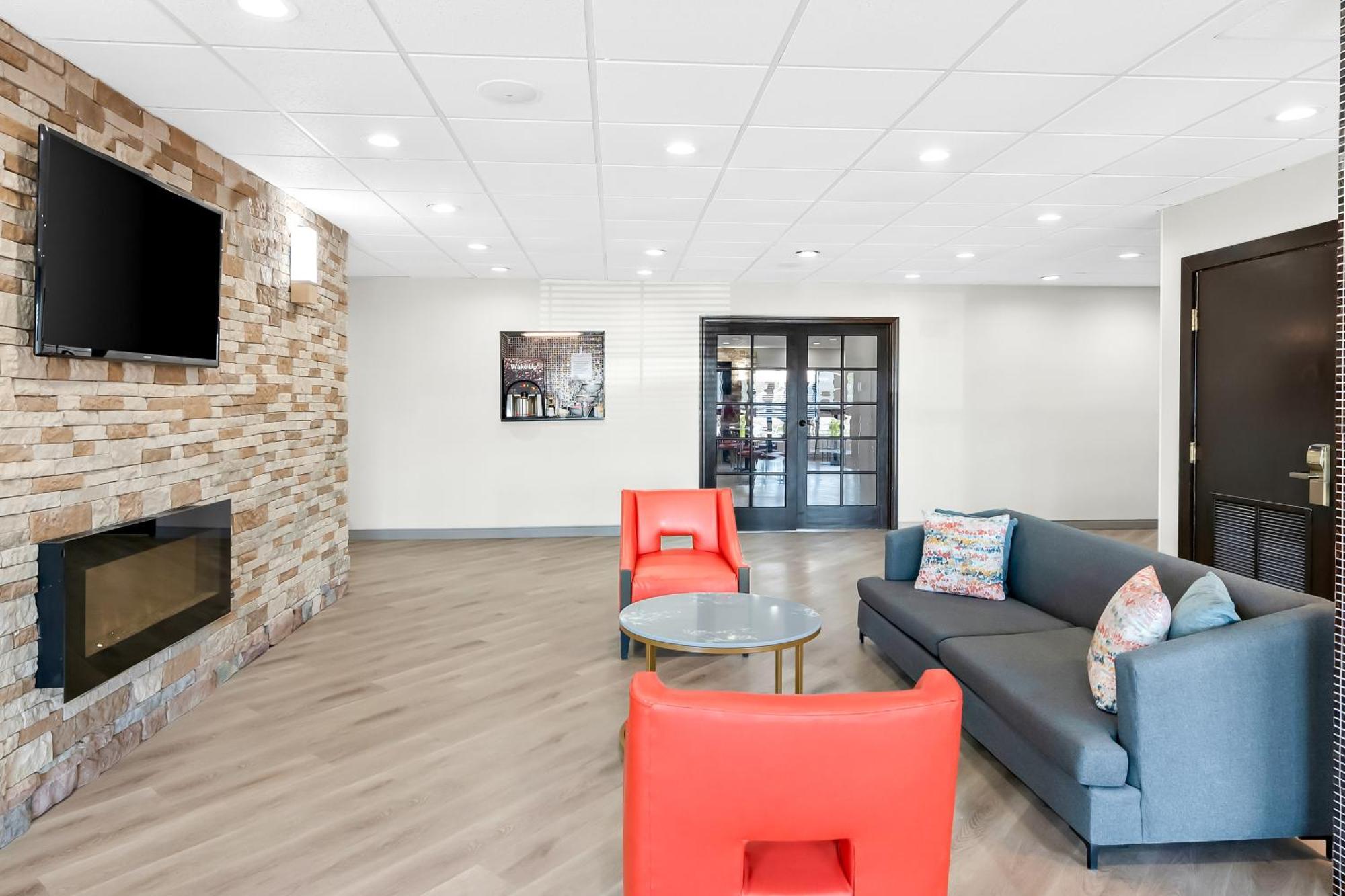 Comfort Suites Columbus Buitenkant foto