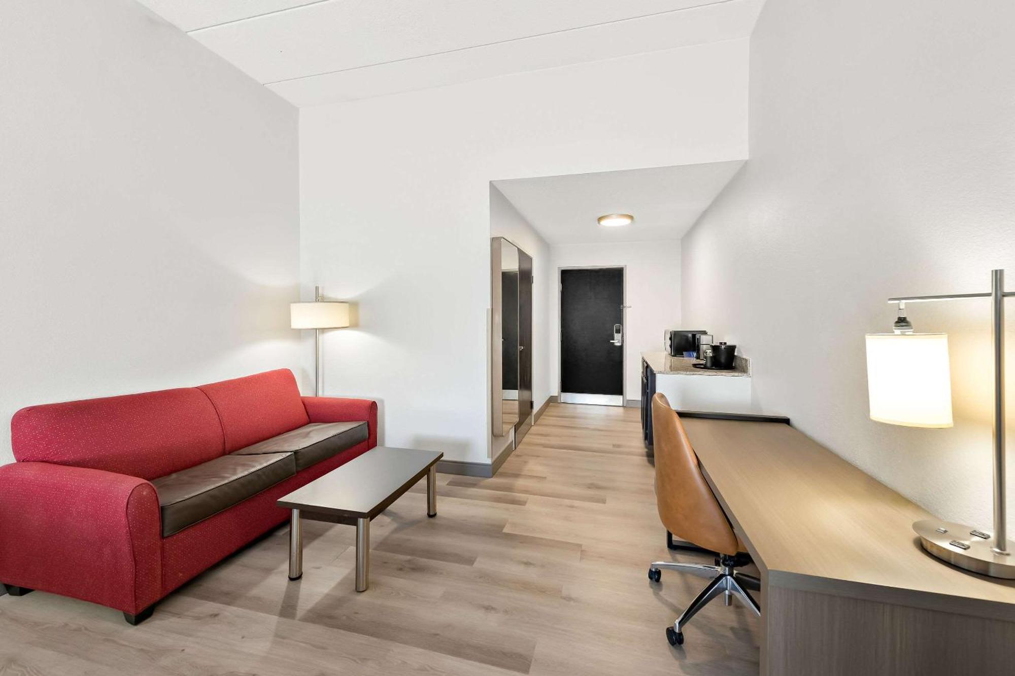 Comfort Suites Columbus Buitenkant foto